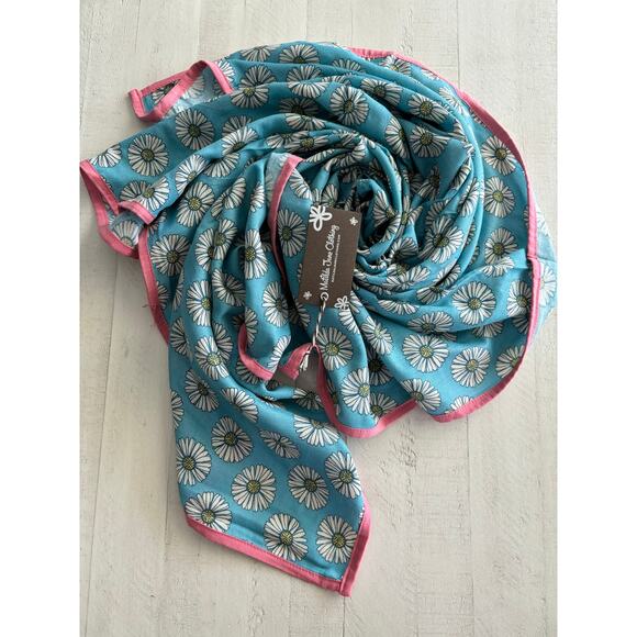 MATILDA Jane Daisies swaddle blanket 44 x 44 Rayon and Cotton NWT - Picture 1 of 3